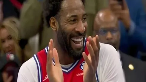 胡梅尔斯梅开二度 多特蒙德击败弗赖堡