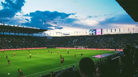 拜仁稳如泰山！德甲夺冠悬念不大，凯恩淡定，球队领跑积分榜以6分优势领跑。